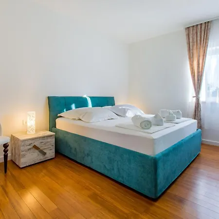 Majestic Vista - Private Pool